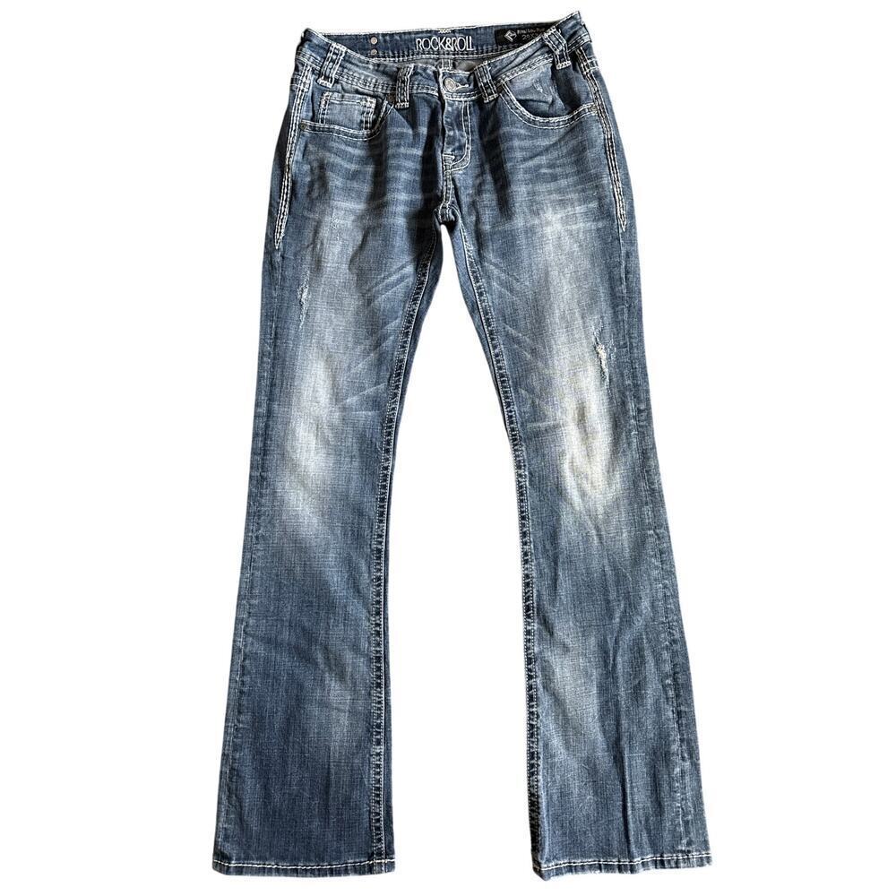 Women’s Rock & Roll Cowgirl Rival Low Rise Light Wash Boot Cut Jean Size 29 x 34